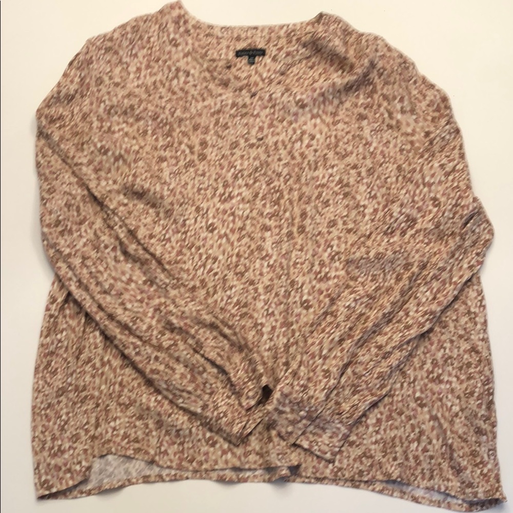 VIOLETS & ROSES Women’s XXL Blouse